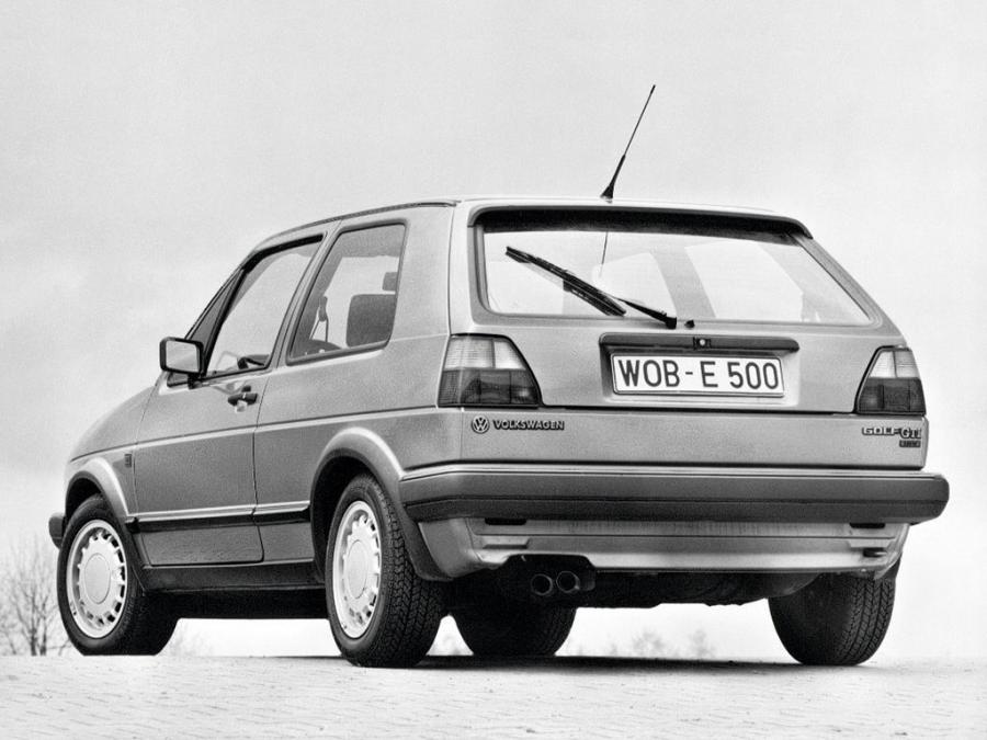  Volkswagen Golf GTi 16V 1986 года  (фото 2 из 9)